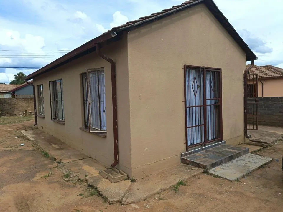 House to rent in Temba Unit 6