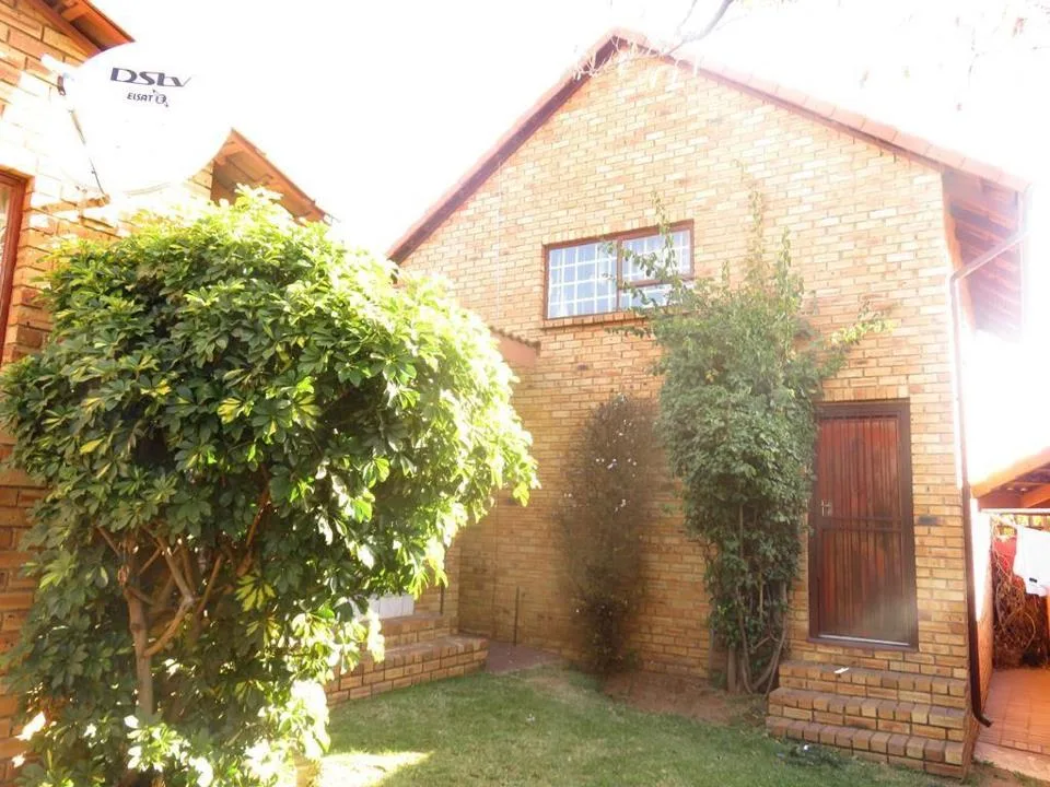 3 Bedroom Townhouse to rent in Mondeor
