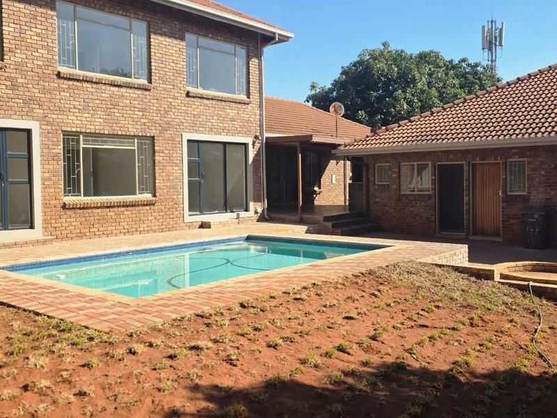 6 Bedroom House in Wonderboom