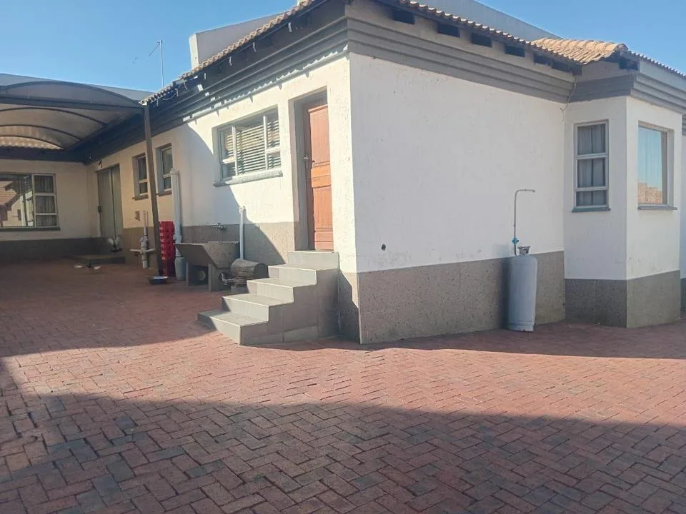 4 Bedroom House to rent in Liefde En Vrede