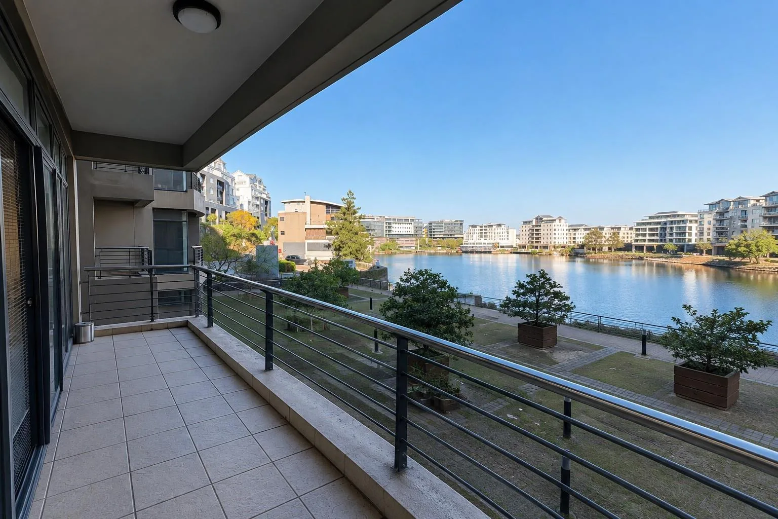 141 m² Office Space in Tyger Waterfront
