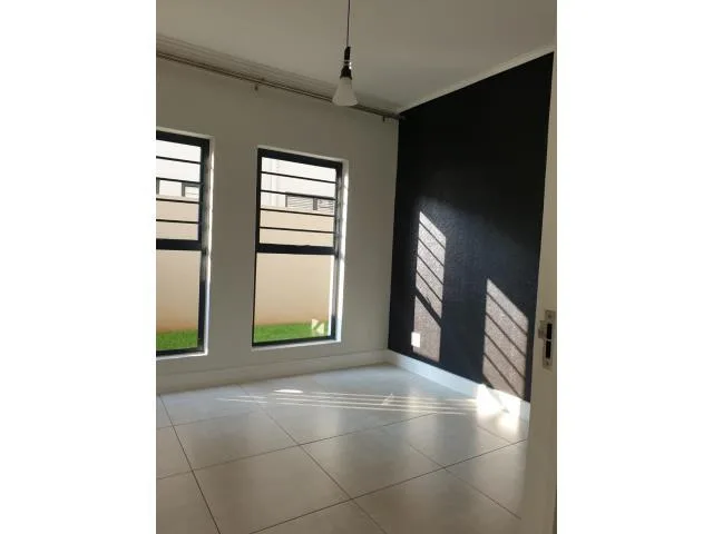 3 Bedroom Apartment / flat to rent in Waterfall