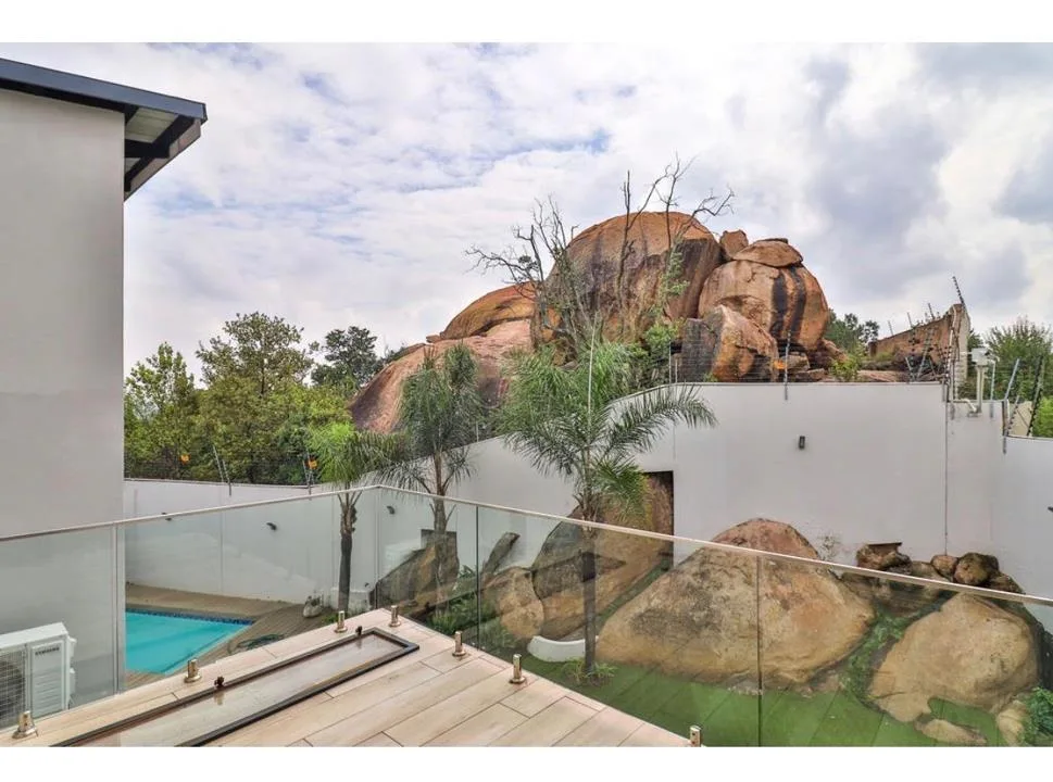 4 Bedroom Townhouse to rent in Fourways