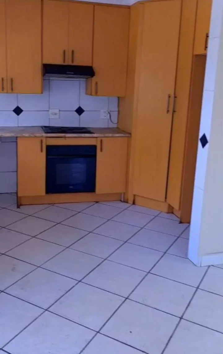 Apartment / flat to rent in Hazelpark
