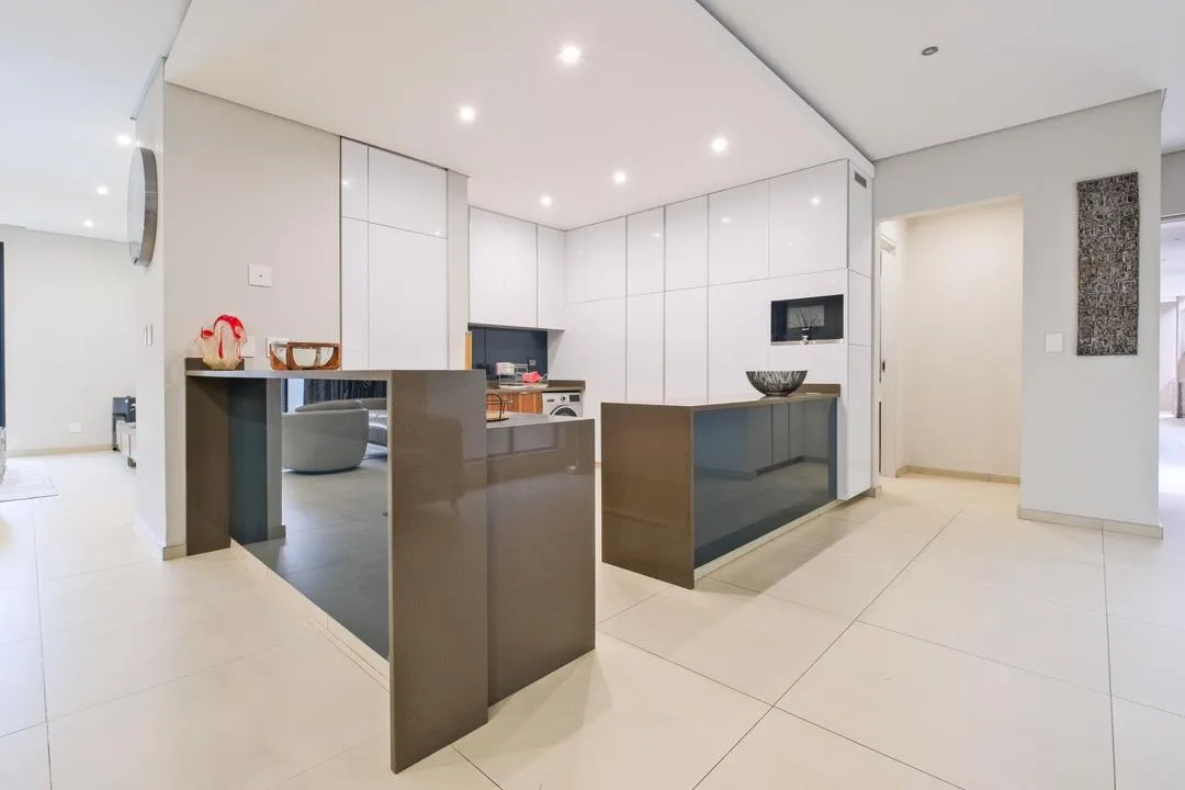 2 Bedroom Apartment / flat to rent in Rosebank