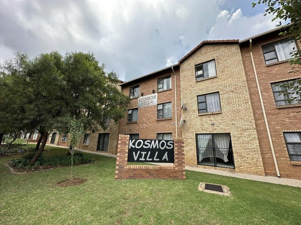 2 Bedroom Apartment / flat to rent in Kosmosdal