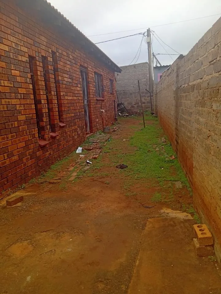 2 Bedroom House for sale in Orange Farm