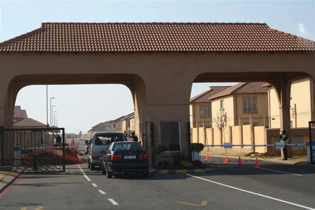 Property to rent in Parkrand