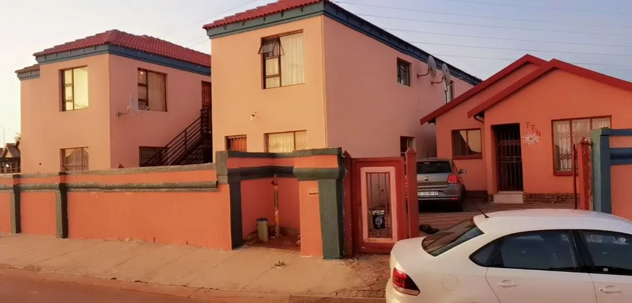 3 Bedroom Apartment / flat to rent in Soshanguve VV