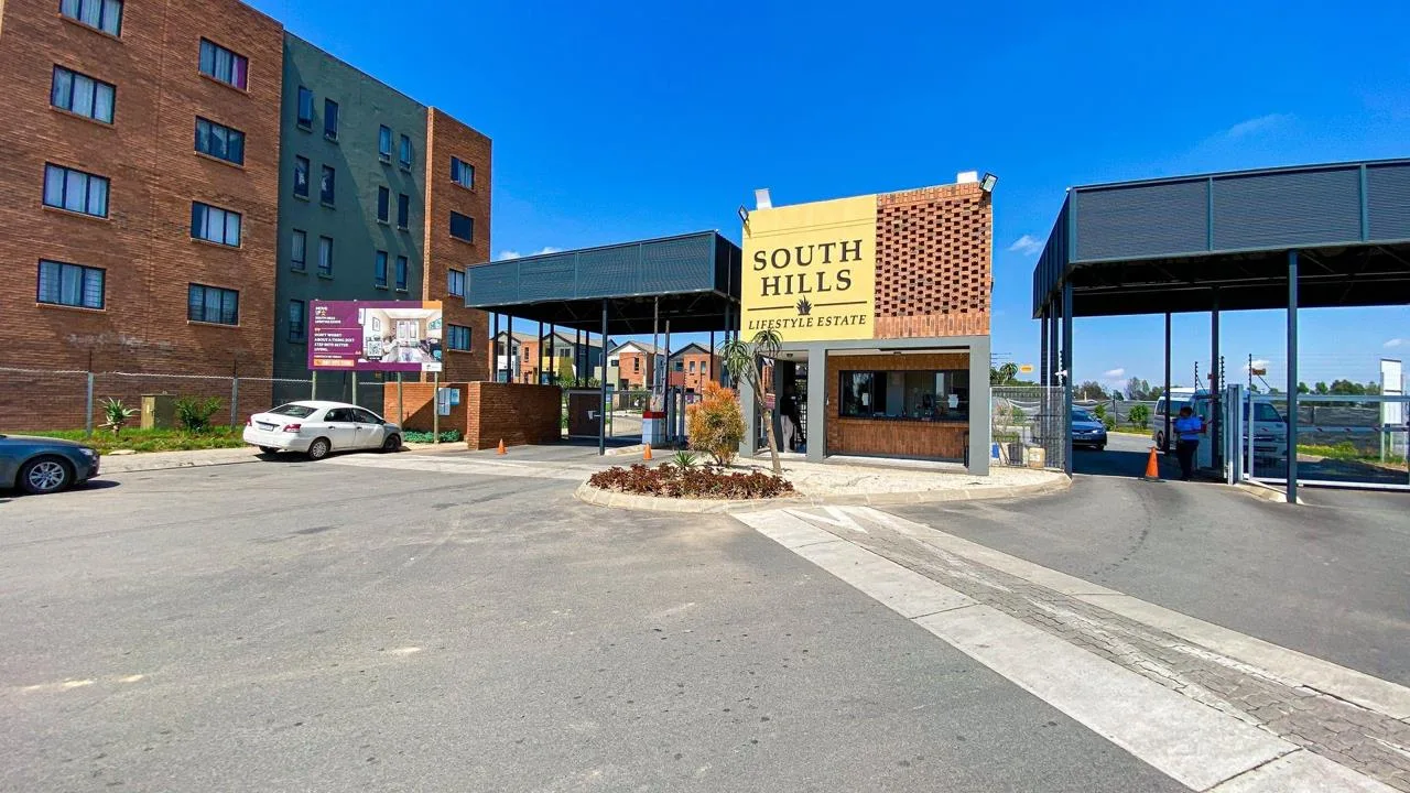 2 Bedroom Apartment / flat to rent in South Hills