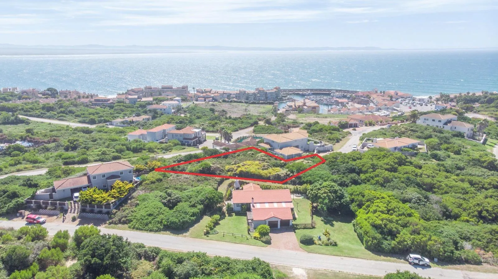 905 m² Land available in St Francis On Sea