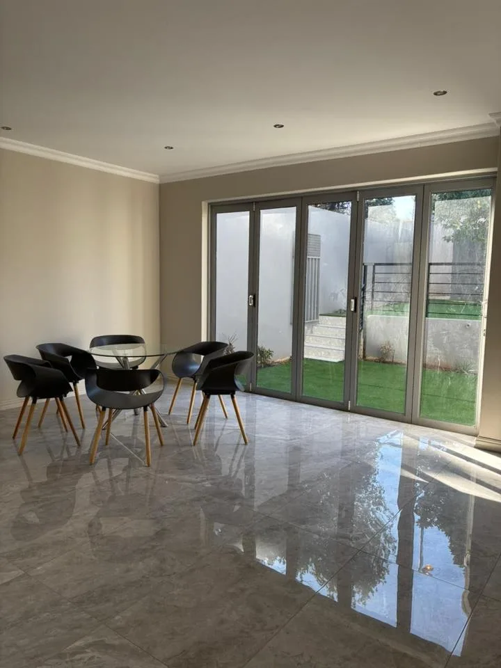 5 Bedroom House to rent in Hyde Park