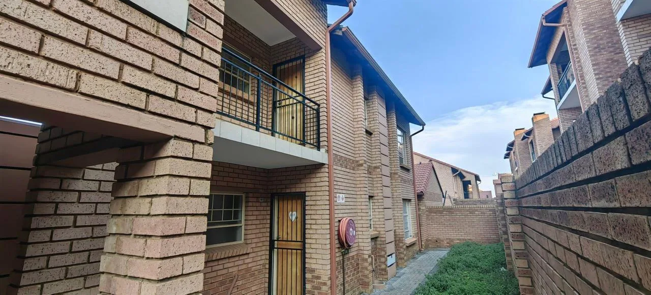 2 Bedroom Apartment / flat to rent in Paramount Estate