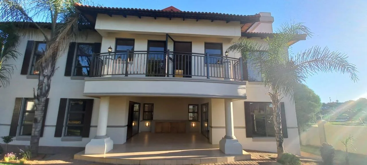 3 Bedroom Townhouse for sale in Wilkoppies