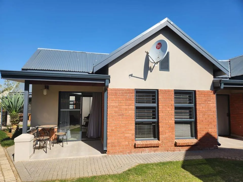 1 Bedroom Townhouse for sale in De Land Estate