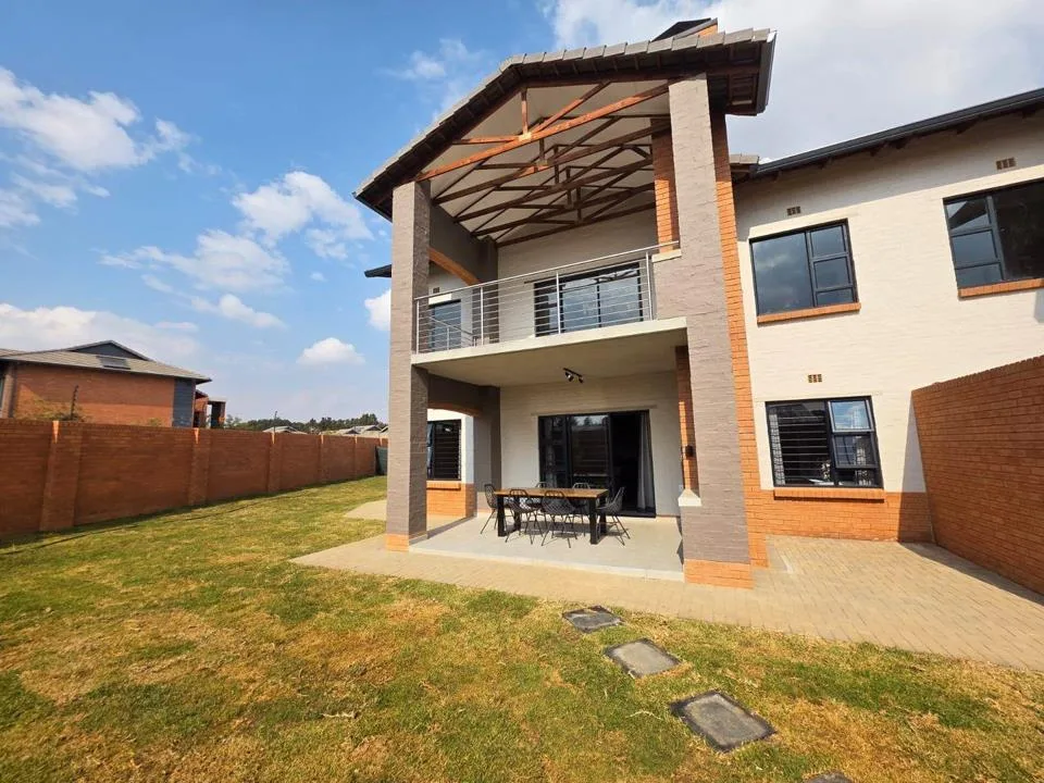 2 Bedroom Apartment / flat for sale in Rietvalleirand