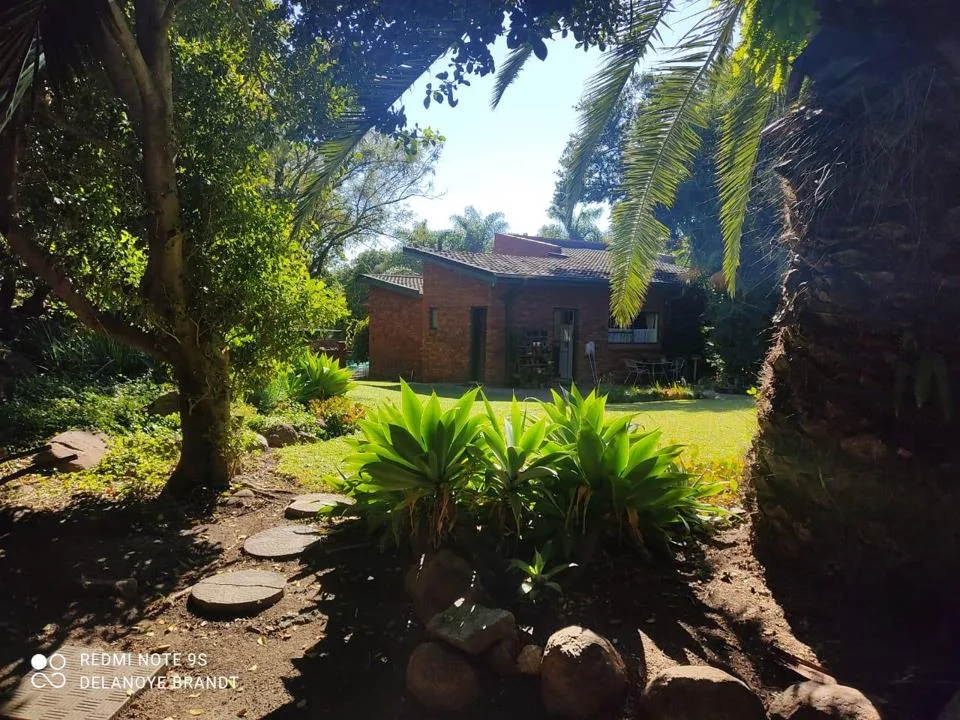 5 Bedroom House for sale in Elandsrand