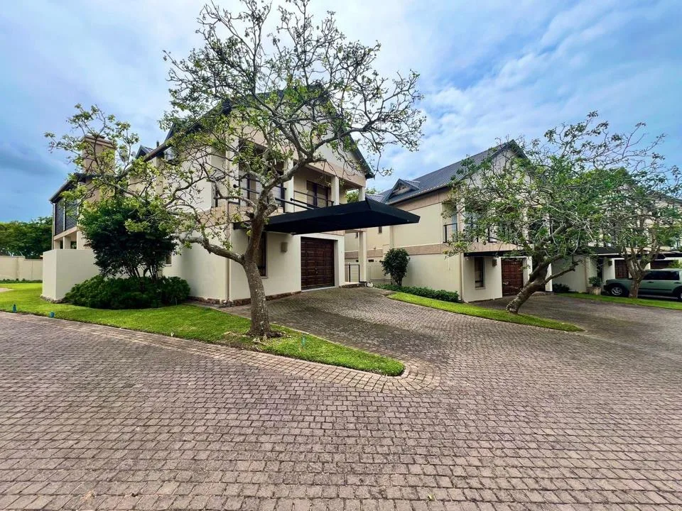 3 Bedroom Townhouse for sale in Zinkwazi Beach