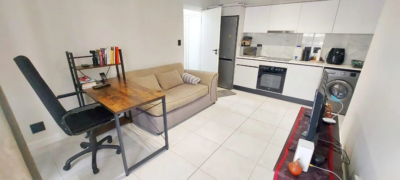 Property to rent in Crowthorne