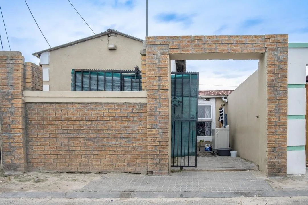 2 Bedroom House for sale in Delft
