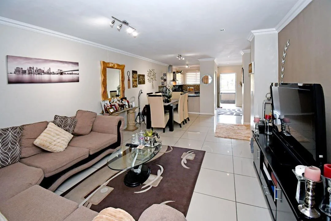 2 Bedroom Apartment / flat for sale in Morningside