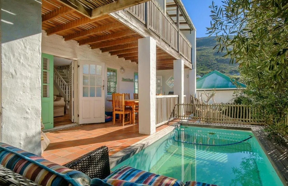 3 Bedroom House for sale in Kalk Bay