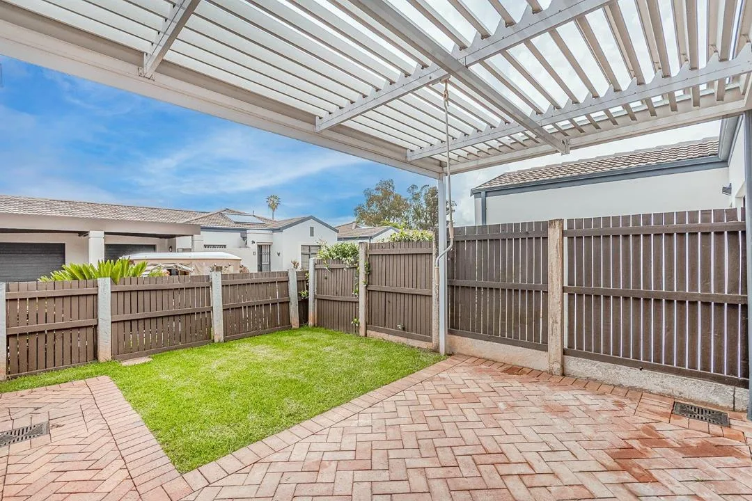 2 Bedroom House for sale in Broadacres