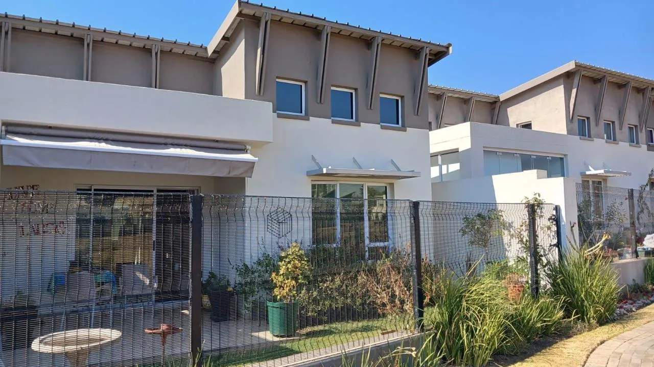 2 Bedroom House for sale in Broadacres