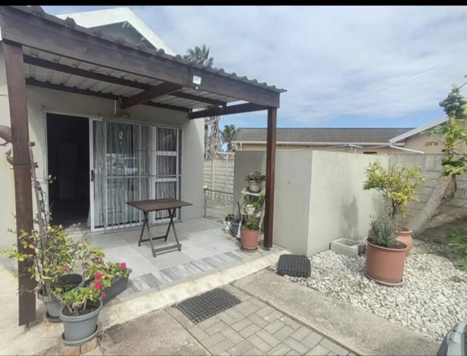 1 Bedroom House to rent in Bluewater Bay