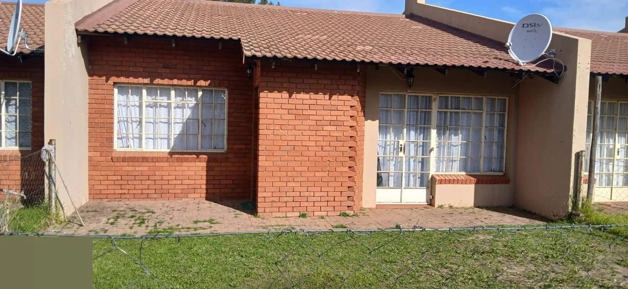 2 Bedroom Townhouse for sale in Thaba Nchu