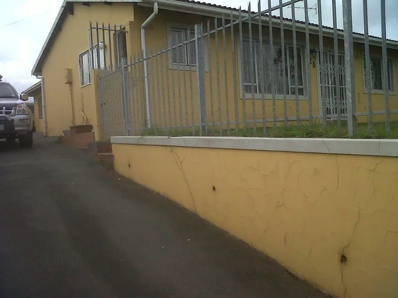 2 Bedroom House to rent in Shallcross