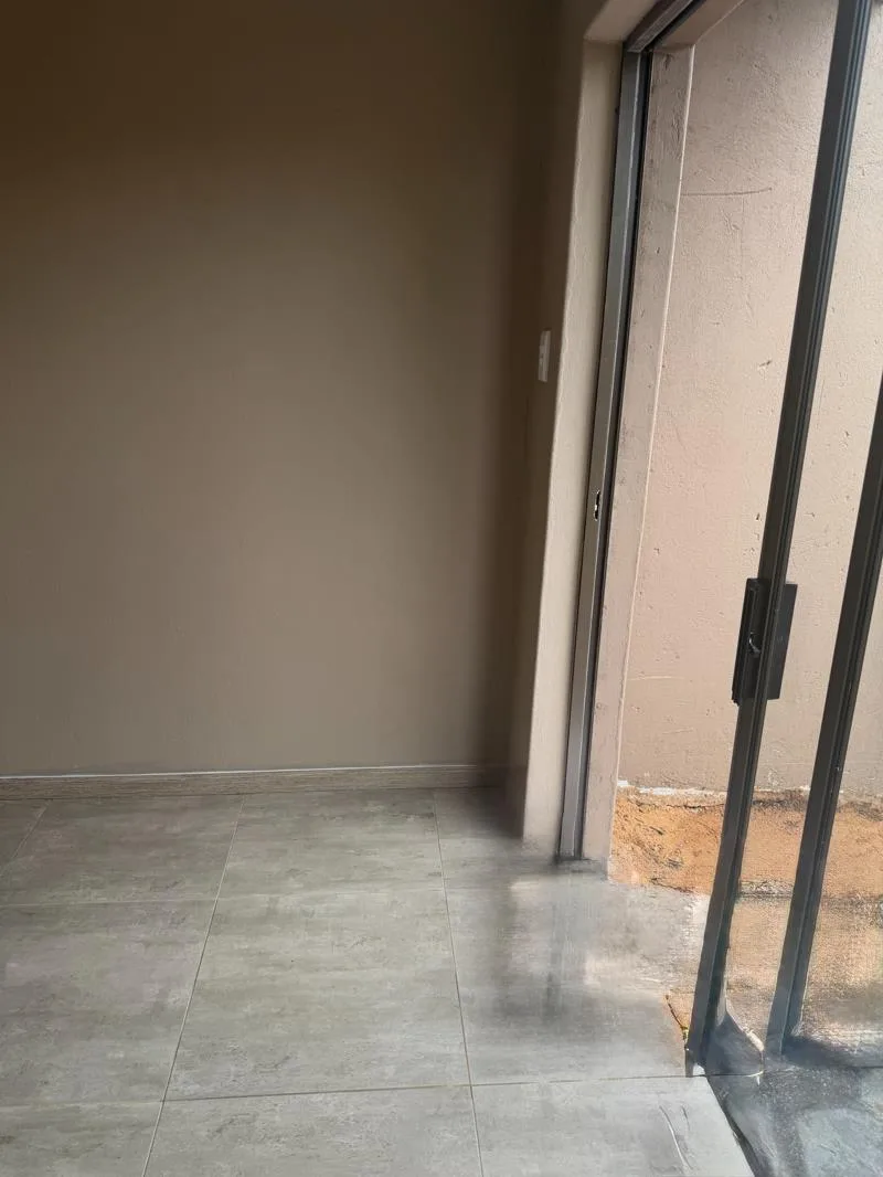 Studio Apartment in Birchleigh