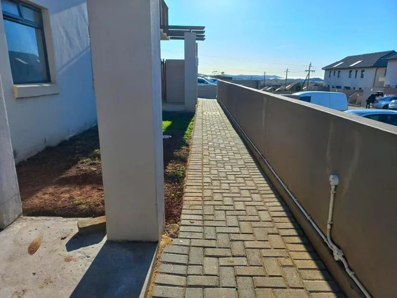 2 Bedroom Apartment / flat to rent in Kidds Beach