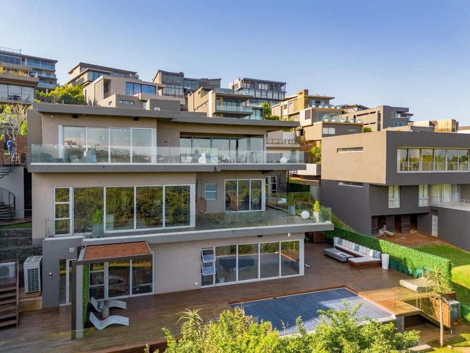 4 Bedroom House for sale in La Lucia Ridge