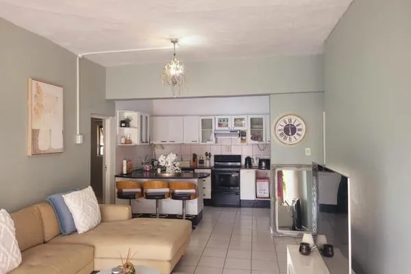 3 Bedroom Apartment / flat to rent in Dorchester Heights