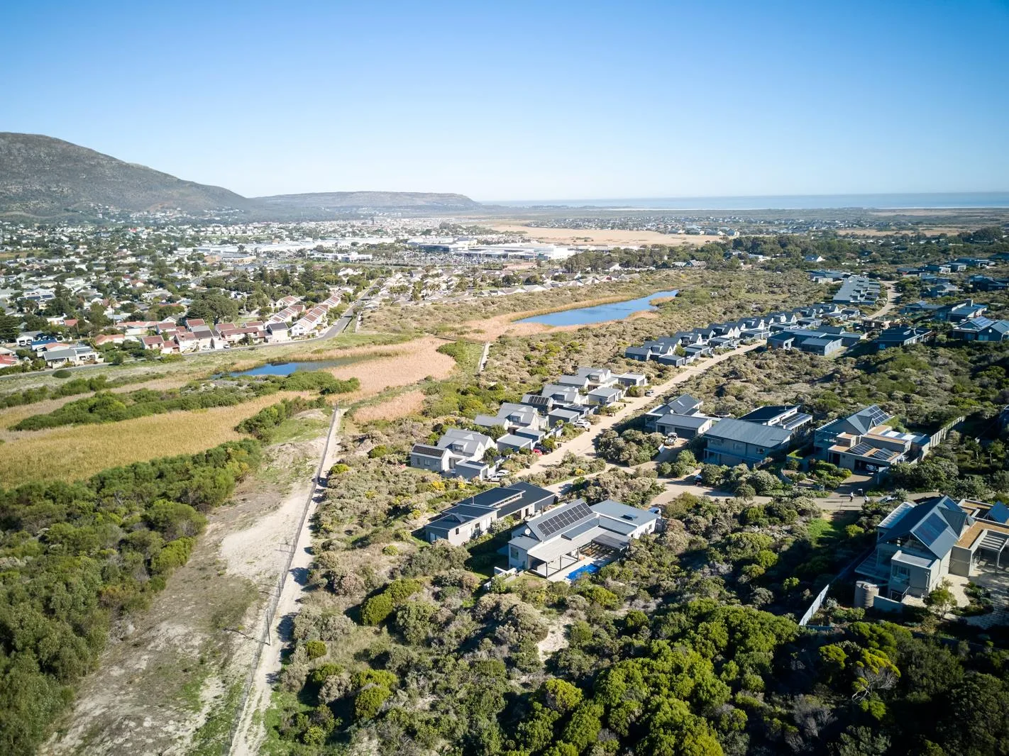 700 m² Land available in Noordhoek
