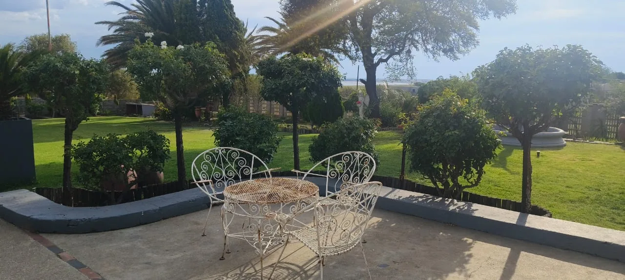2 Bedroom House for sale in Oranjeville