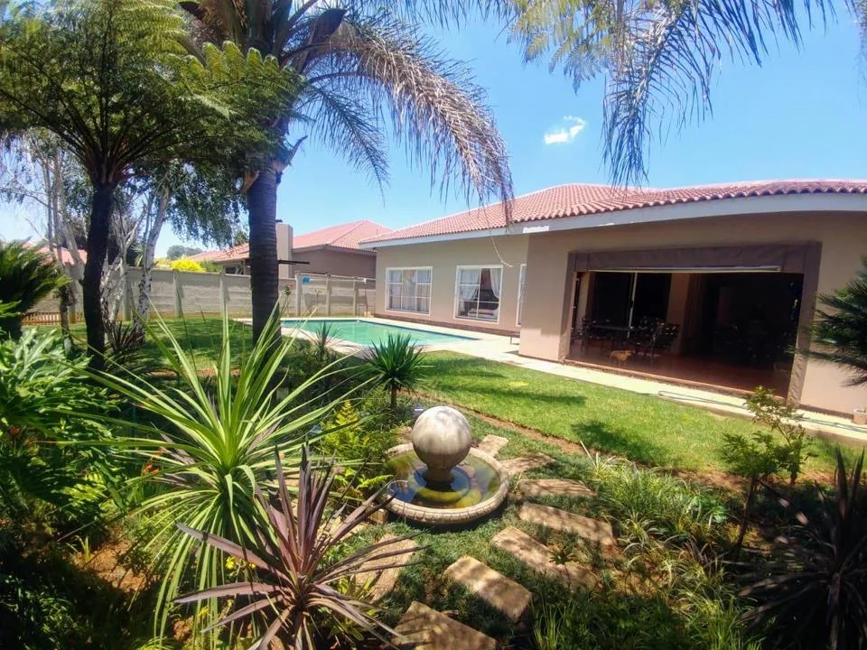 3 Bedroom House for sale in Vaalpark