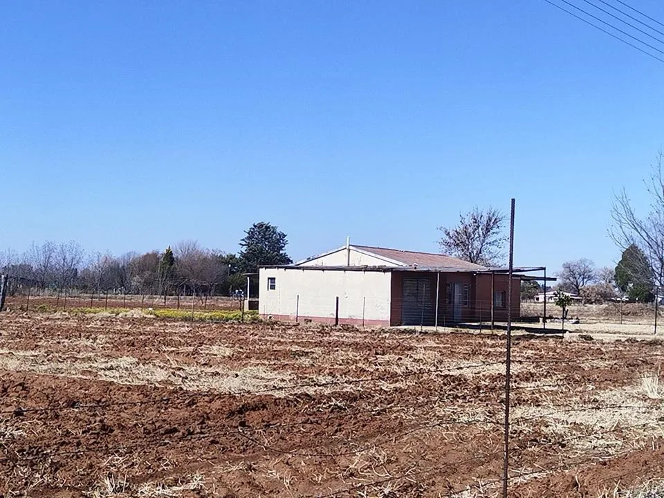 4 Bedroom House for sale in Ganspan