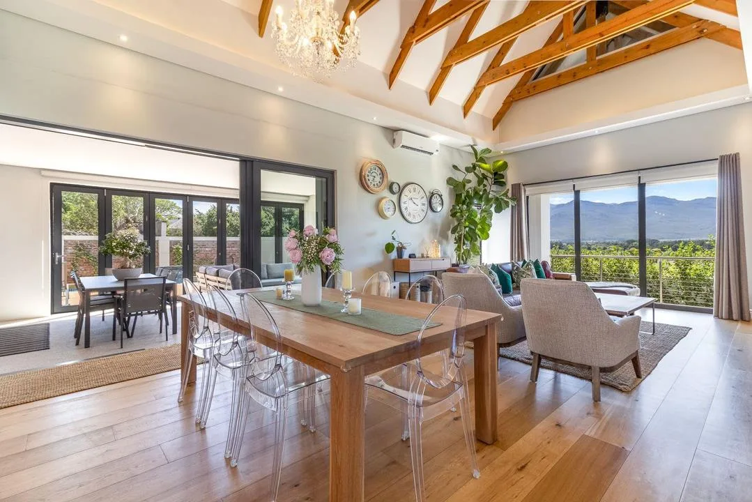 4 Bedroom House for sale in Paarl South