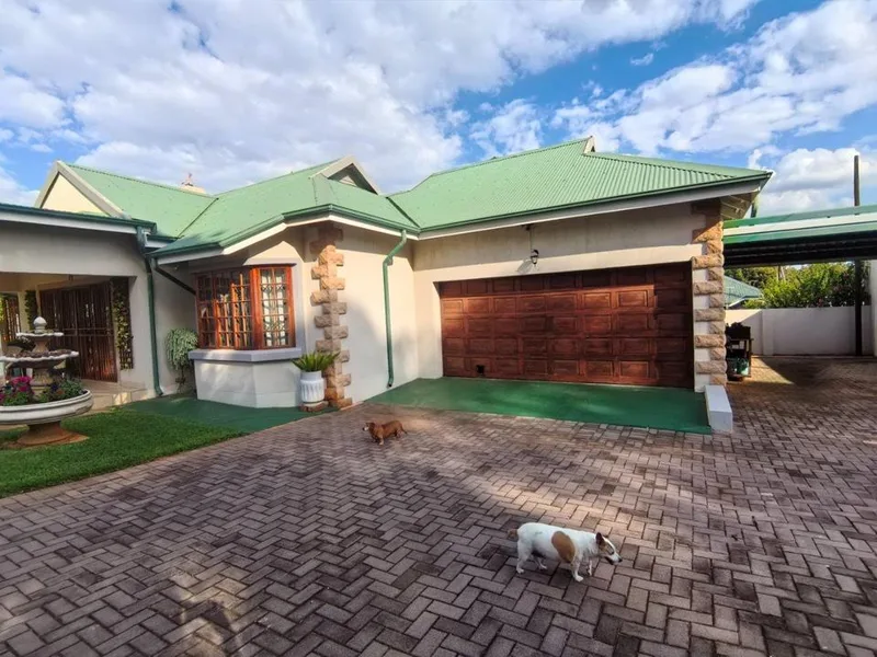3 Bedroom House for sale in Cullinan