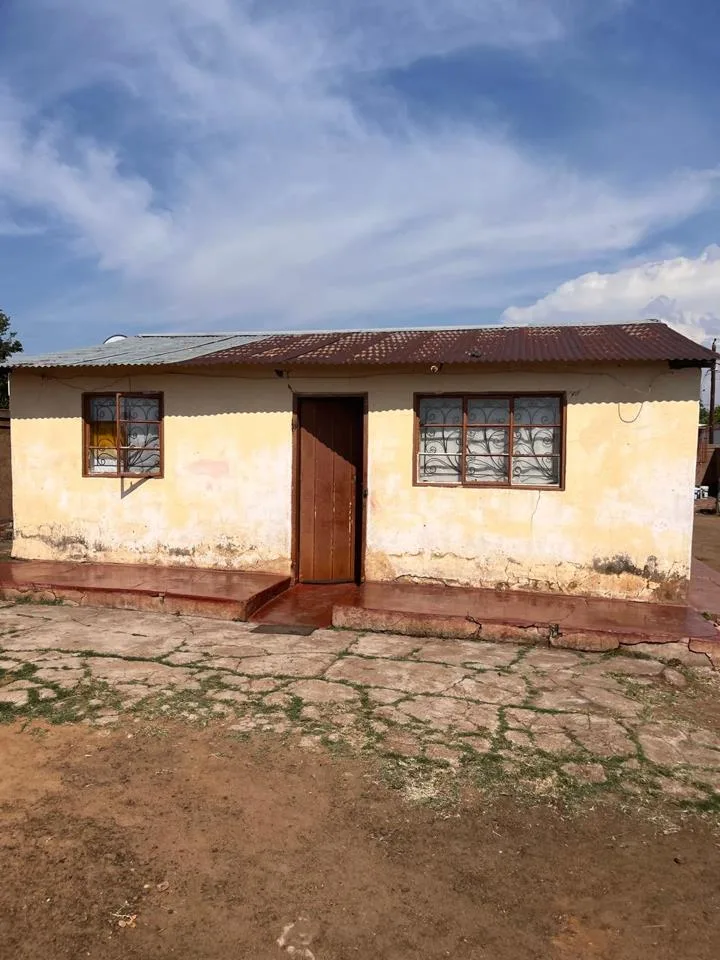 2 Bedroom House for sale in Ga-rankuwa Unit 6