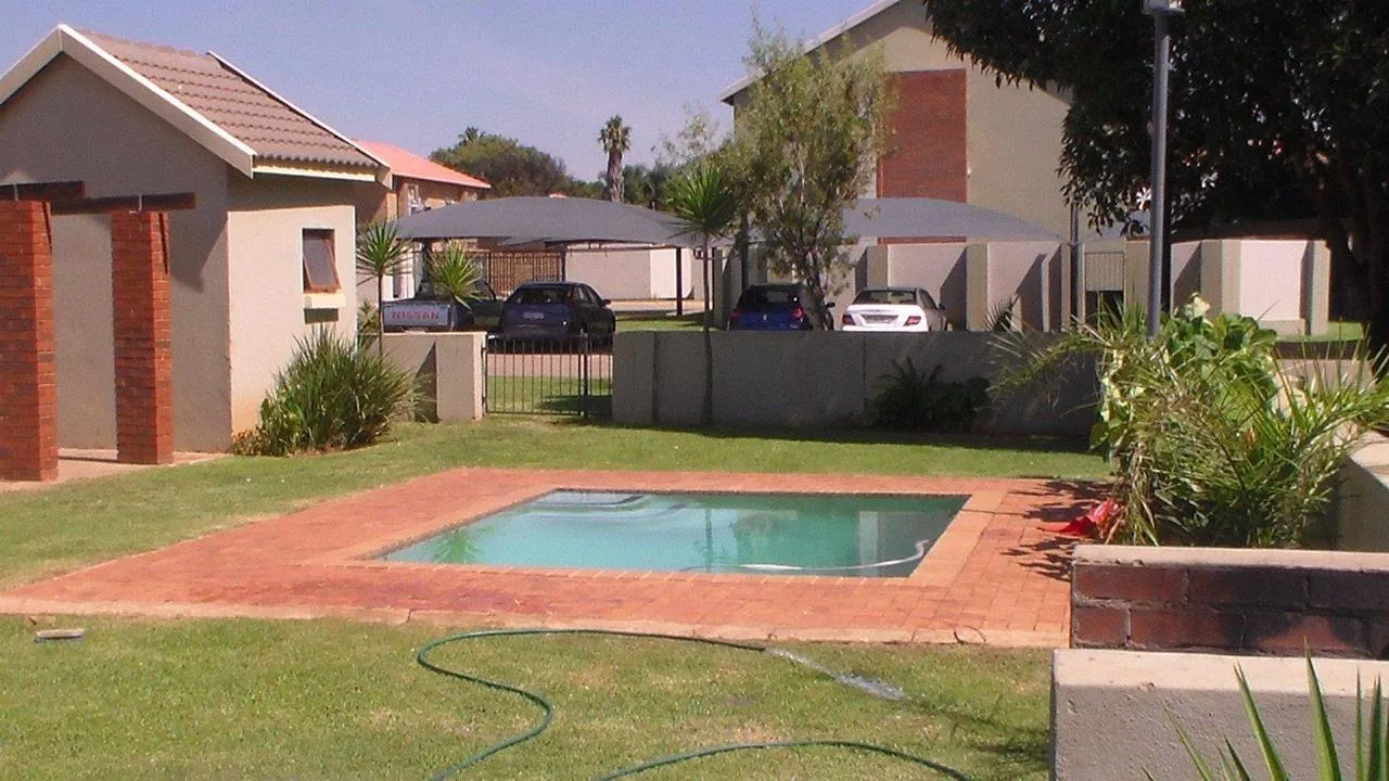 1 Bedroom Townhouse to rent in Montana Tuine
