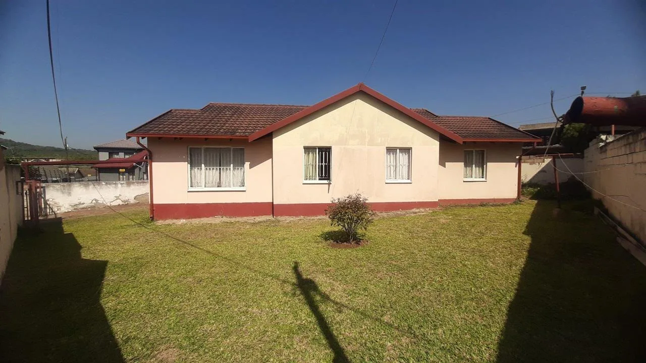 3 Bedroom House for sale in Kamagugu