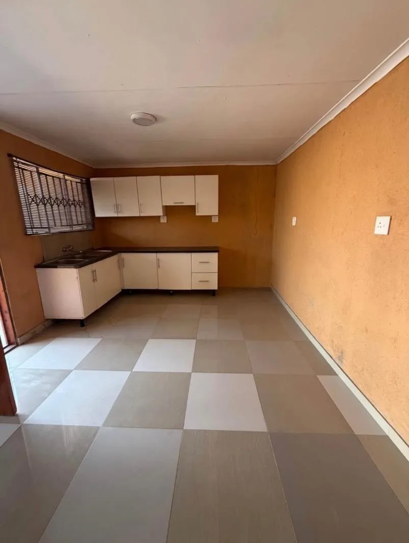 2 Bedroom House in Karino