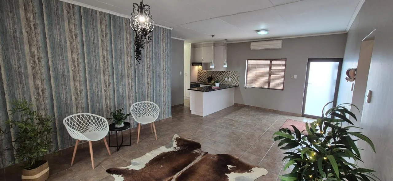 3 Bedroom Townhouse for sale in Shellyvale