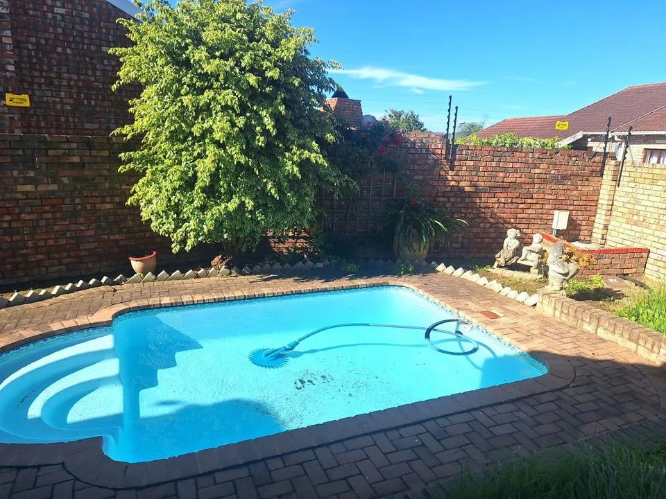 2 Bedroom House to rent in Strelitzia Park
