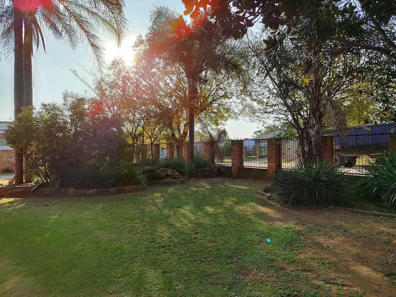 9 Bedroom House in Kempton Park Ext 2