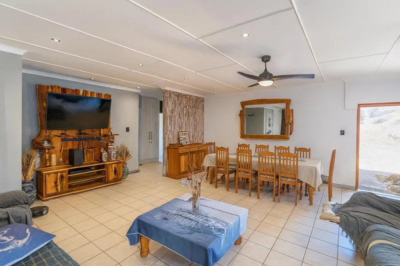 4 Bedroom House for sale in Boknesstrand