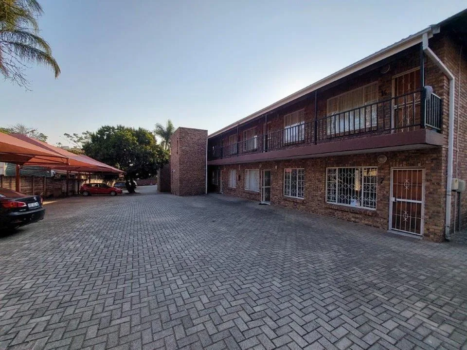 2 Bedroom Townhouse to rent in Sonheuwel
